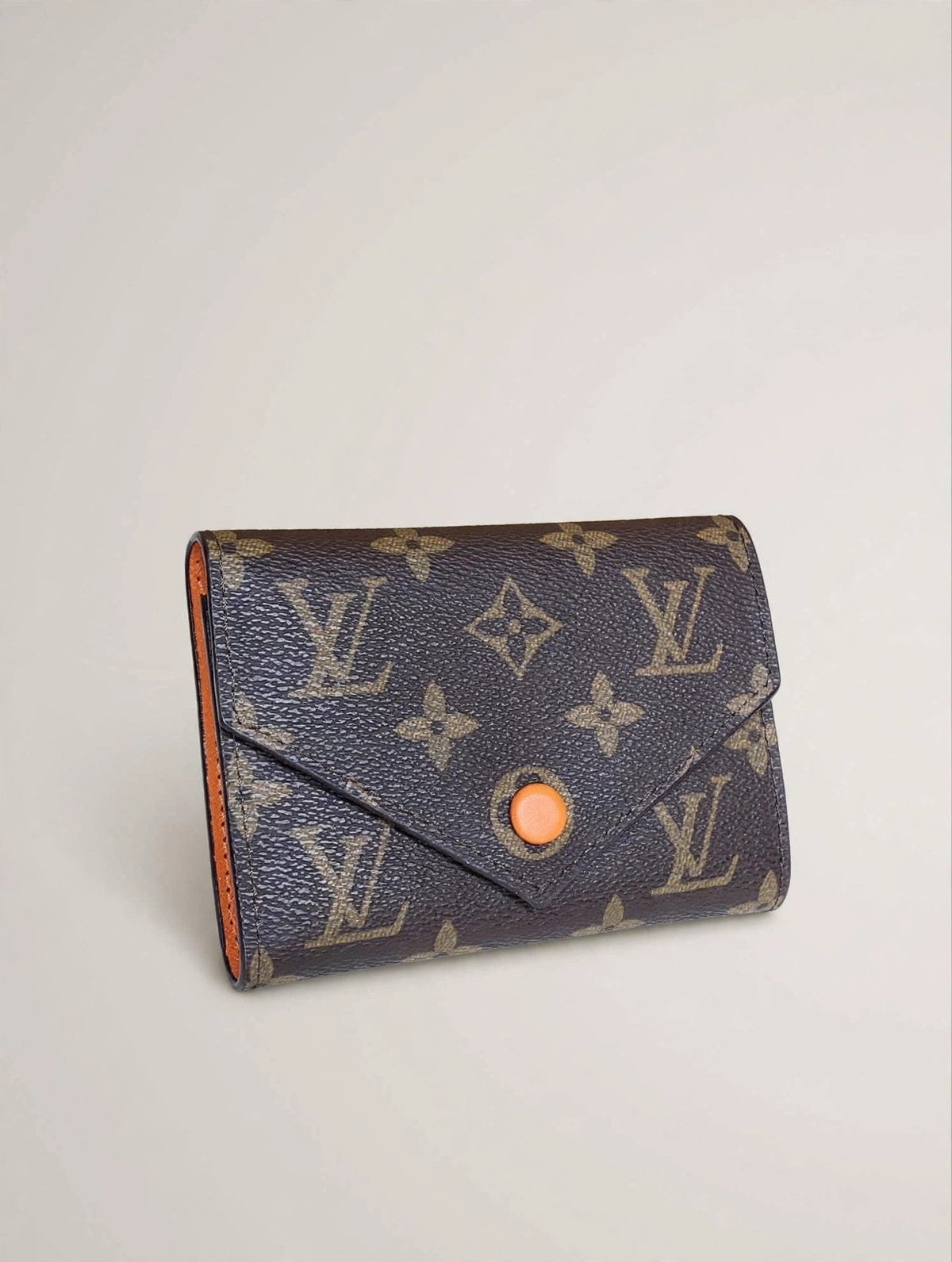 Portefeuille Compact à Bouton