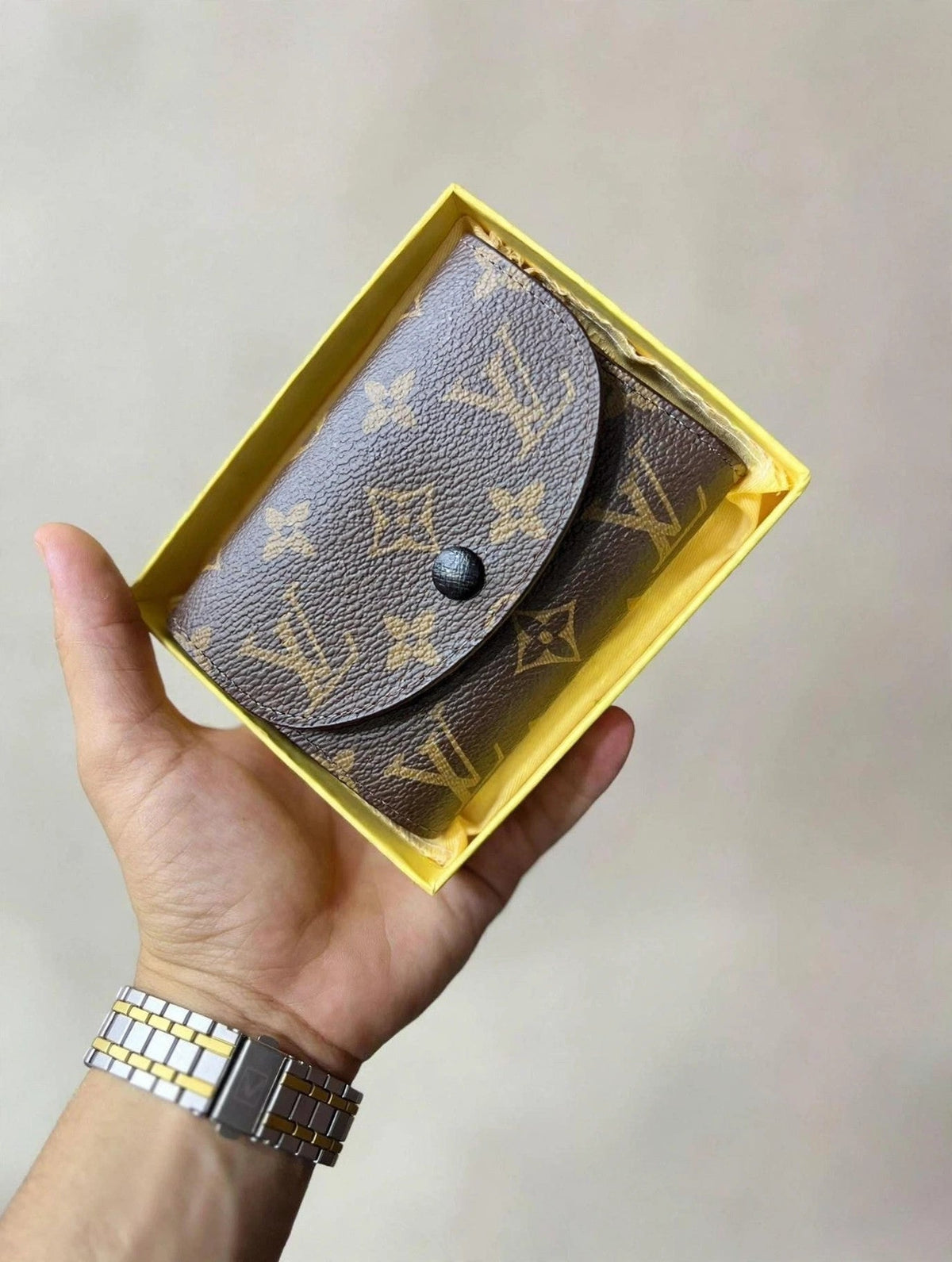 Portefeuille Compact à Bouton