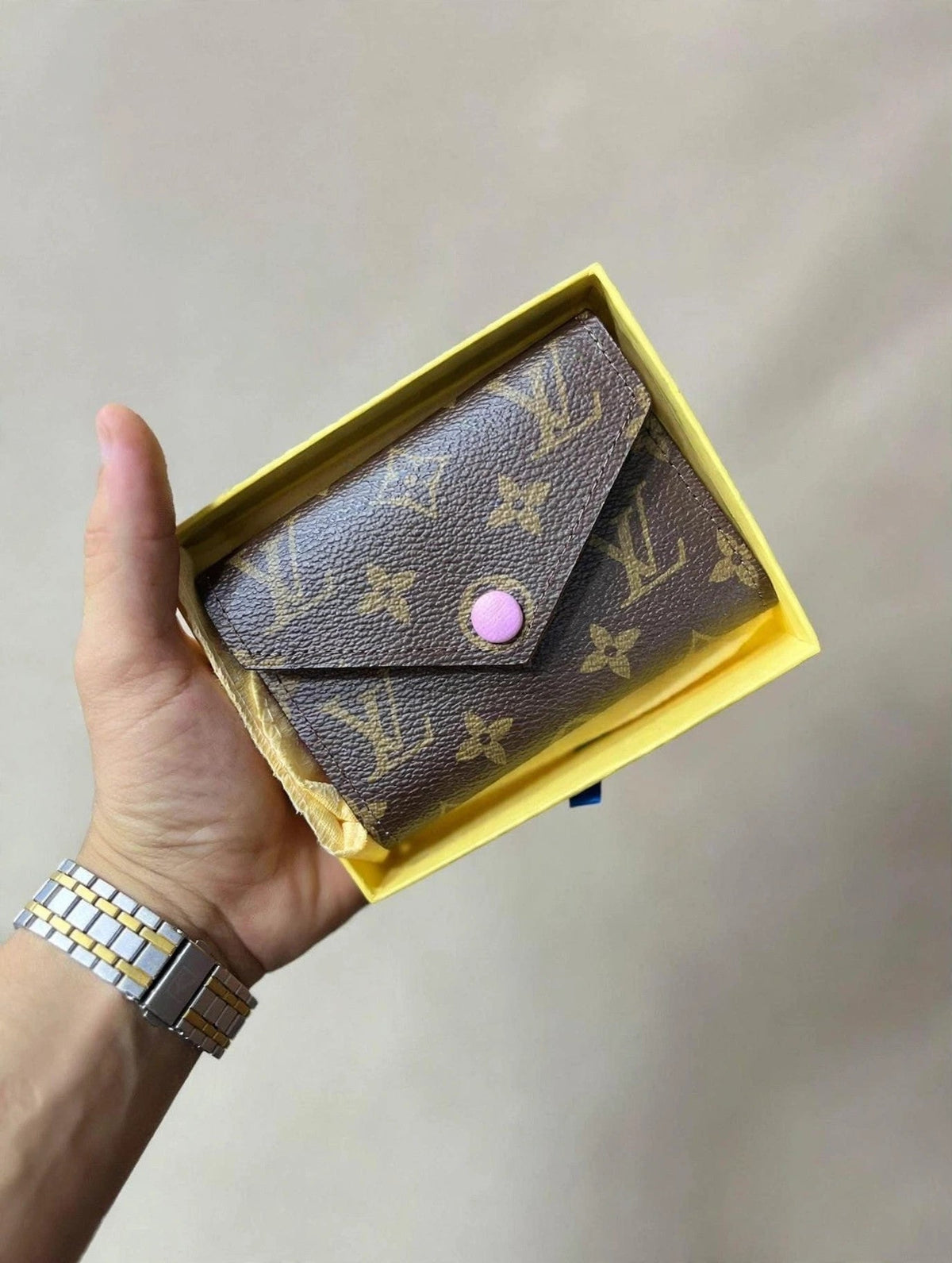 Portefeuille Compact à Bouton