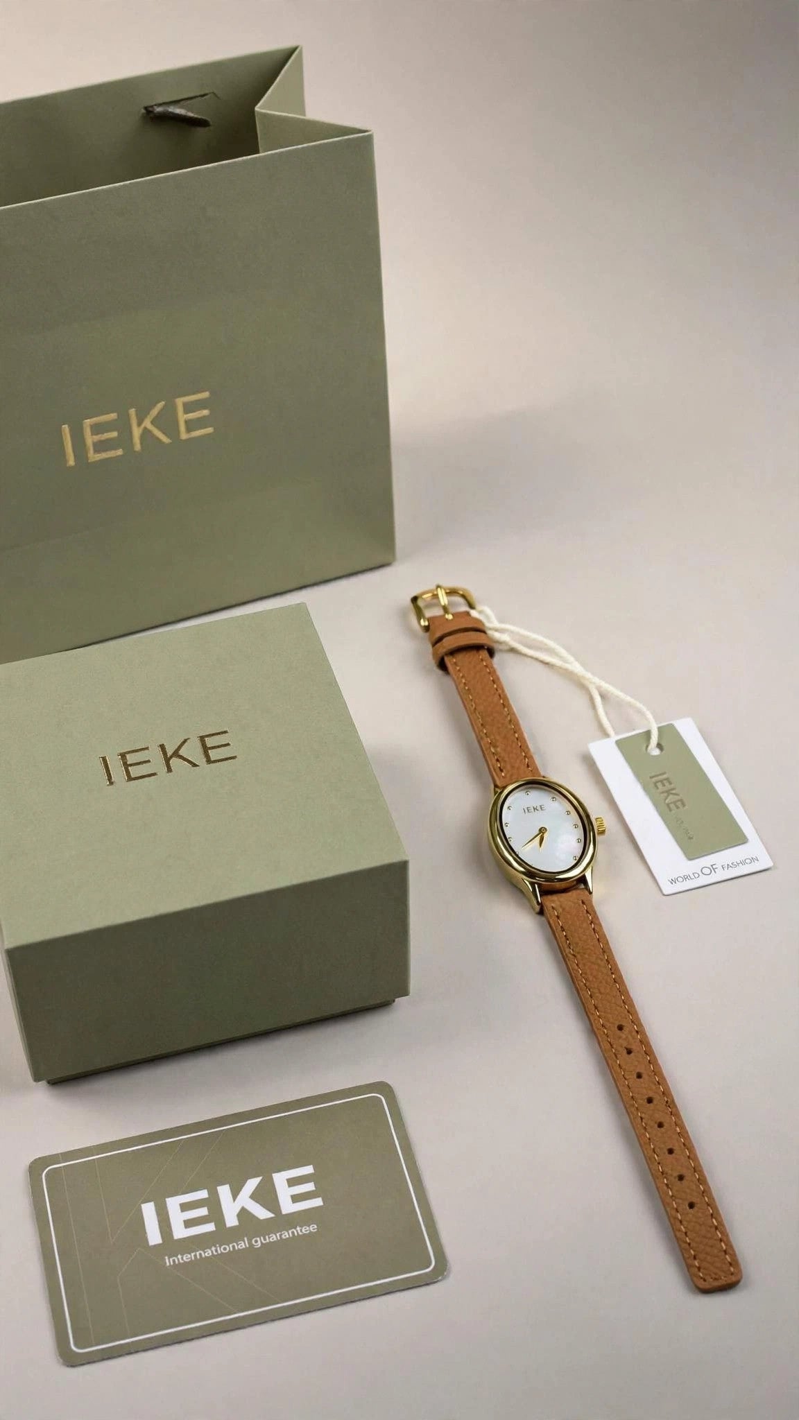 Montre Femme Ovale Bracelet Cuir